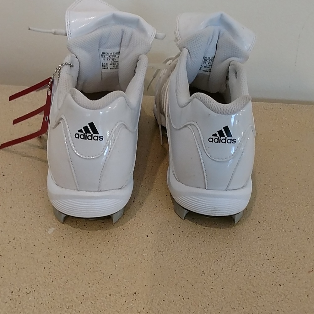Adidas Softball cleats - Picture 3 of 6